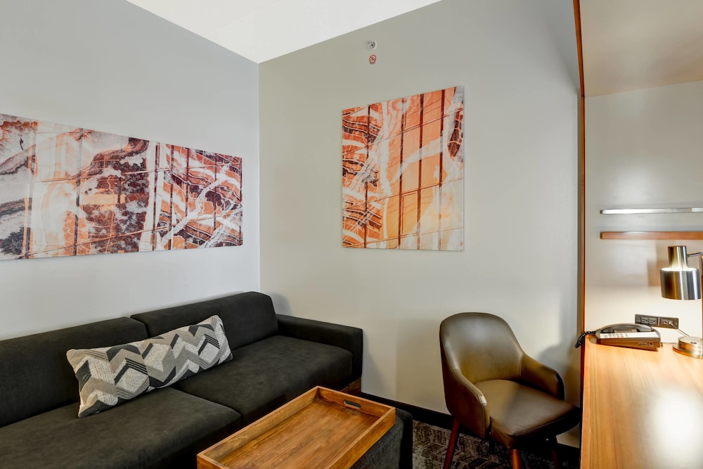 Springhill Suites Cincinnati Airport South 33/43