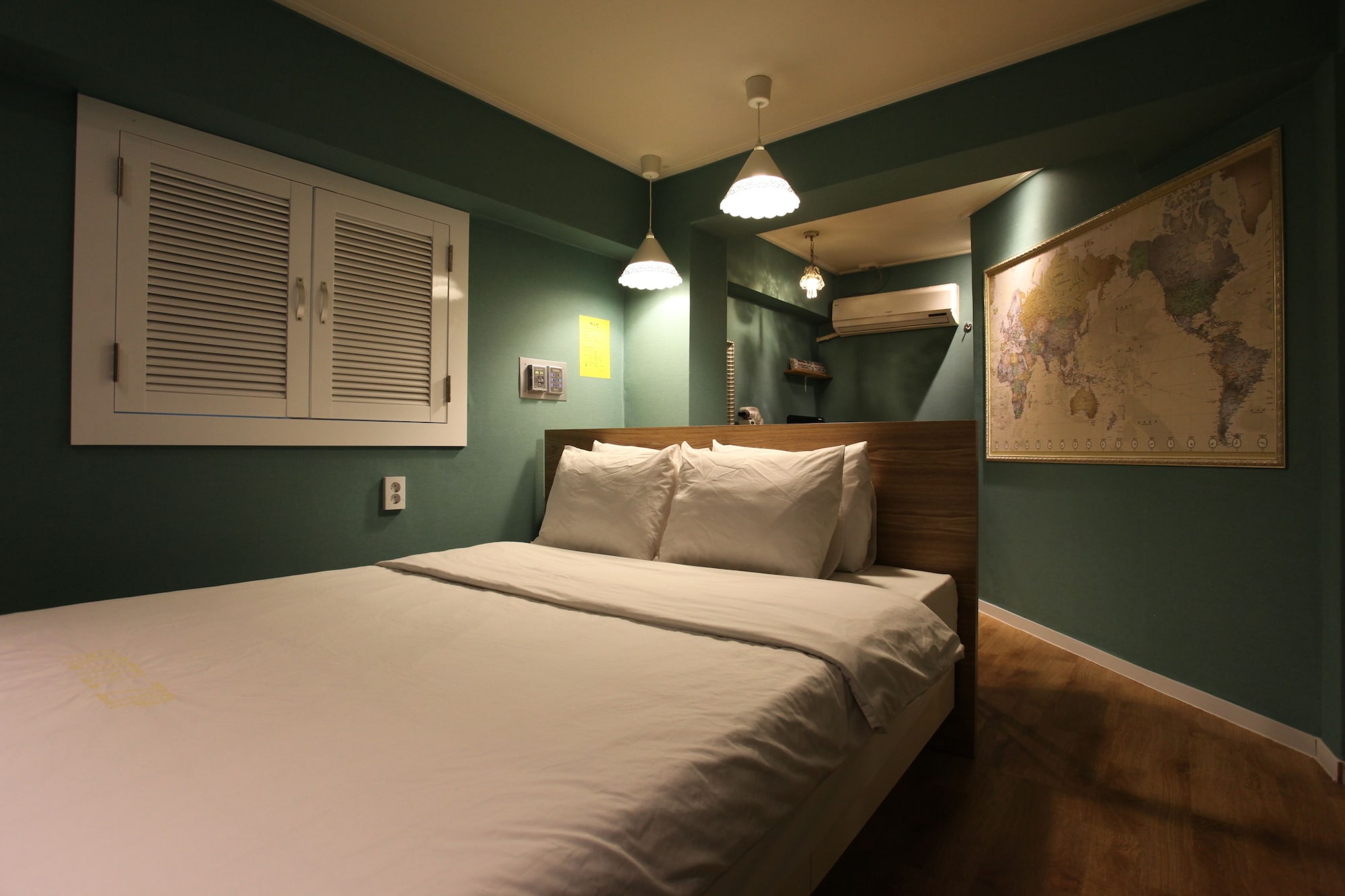 غرفة قياسية بسرير كوين، Zip Hotel 3/5