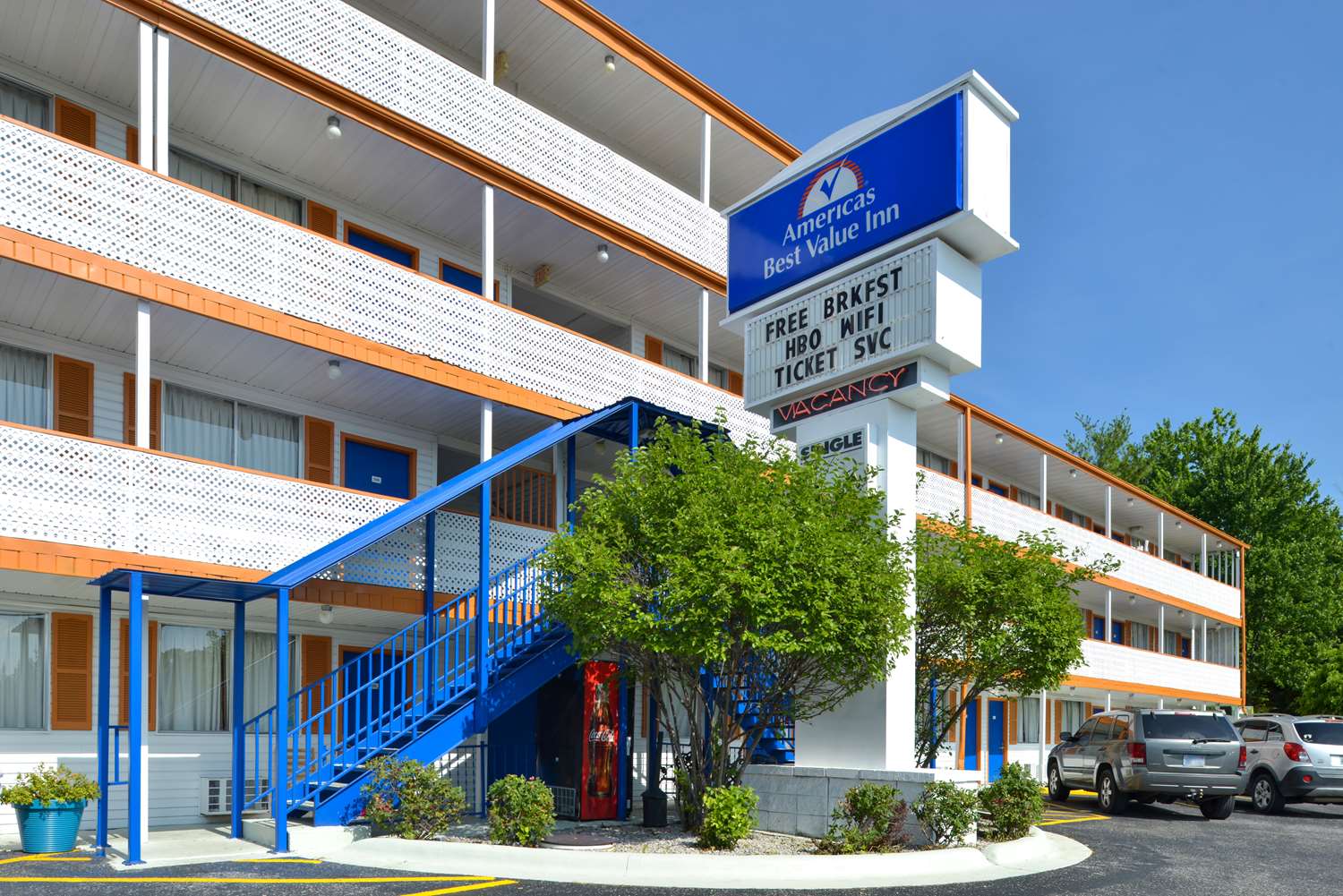 Americas Best Value Inn Suites Branson Near the Strip 30/32