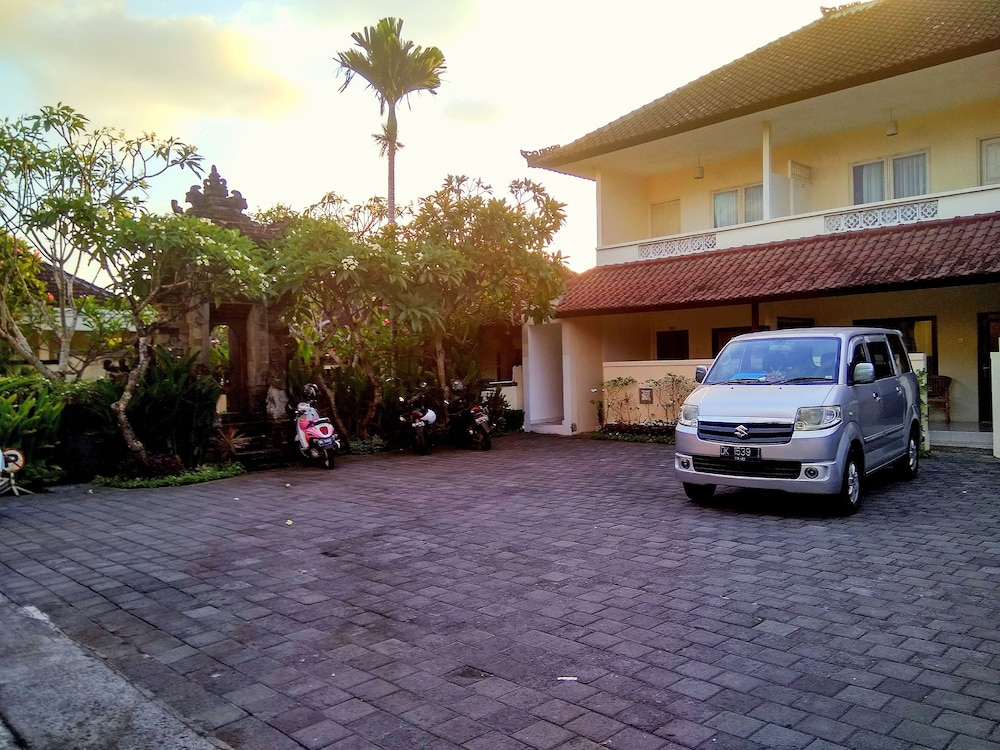 Nipuri Hotel 43/71