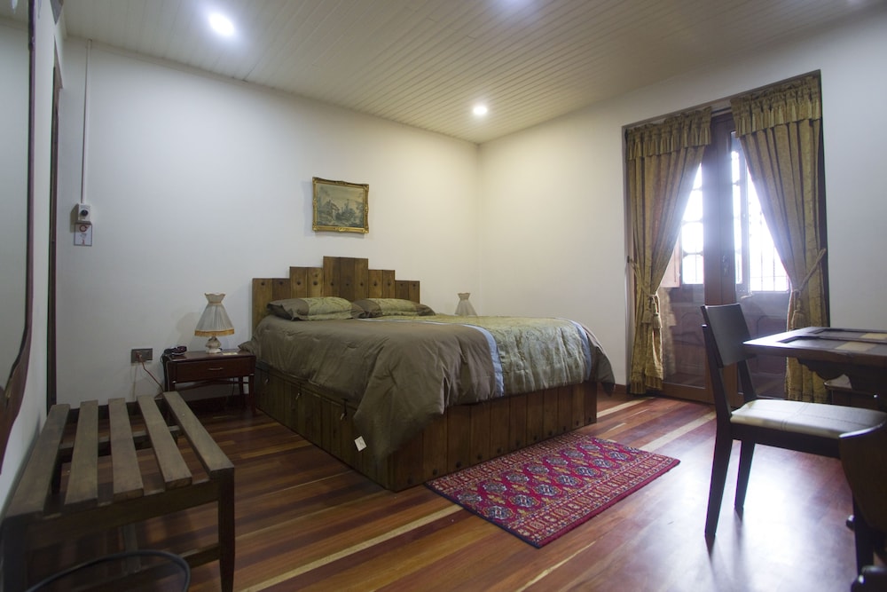 Bogota Bed And Breakfast Inn 25/56