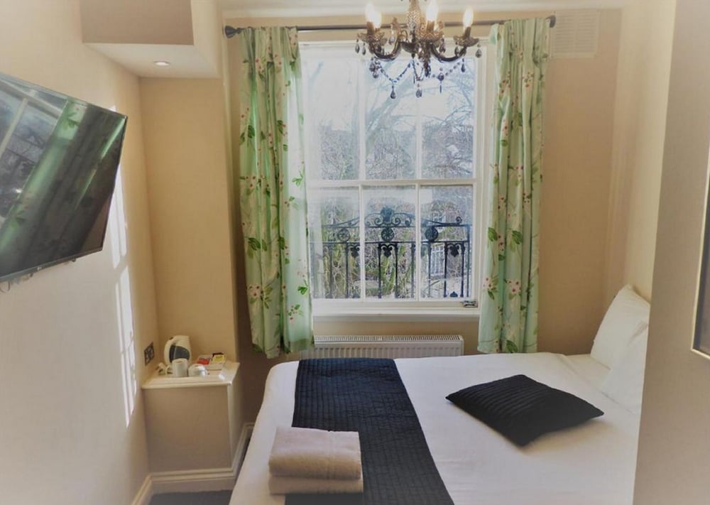Lancaster Court Hotel 44/57