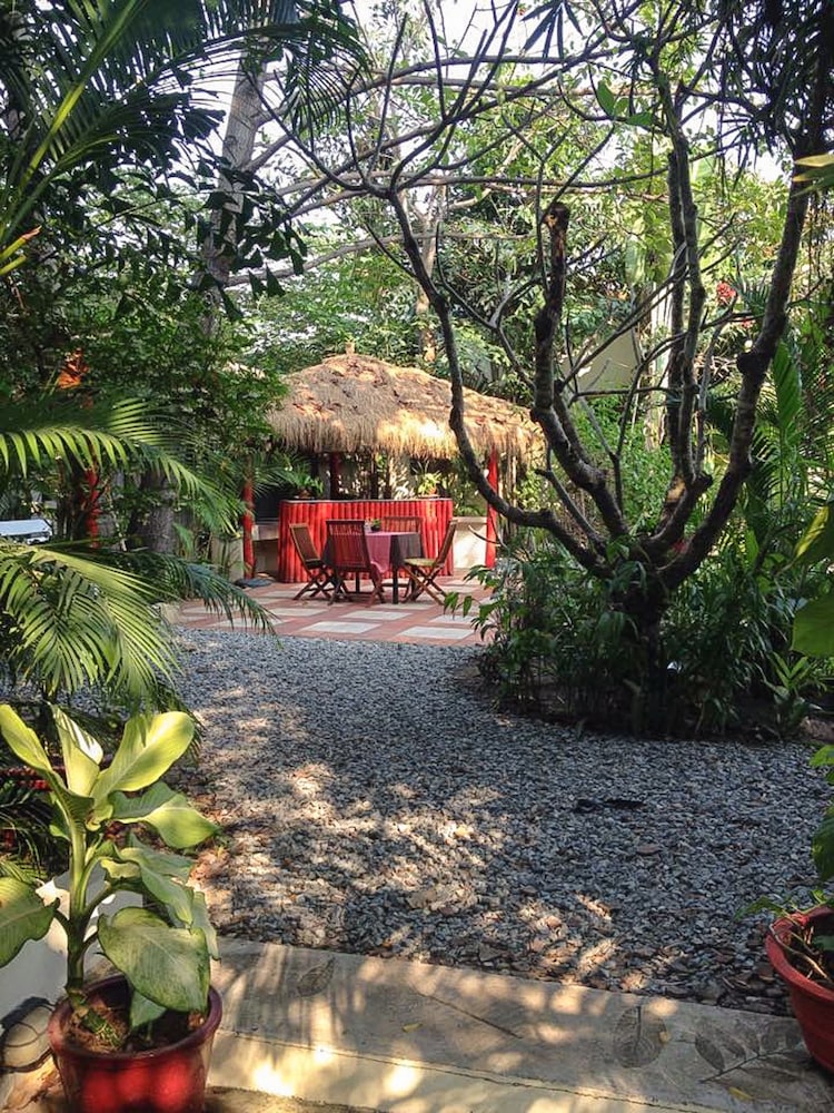 The Cockatoo Nature Resort Spa 36/50