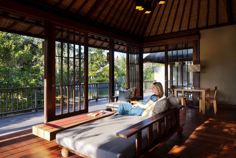 HOSHINOYA Bali 25/50