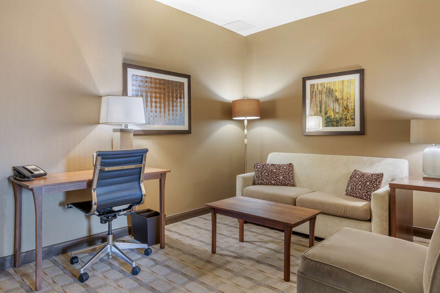 Best Western Premier Boulder Falls Inn 56/66