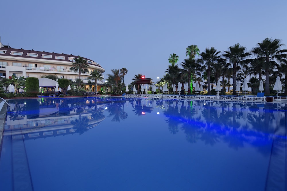 Saphir Hotel And Villas 18/90