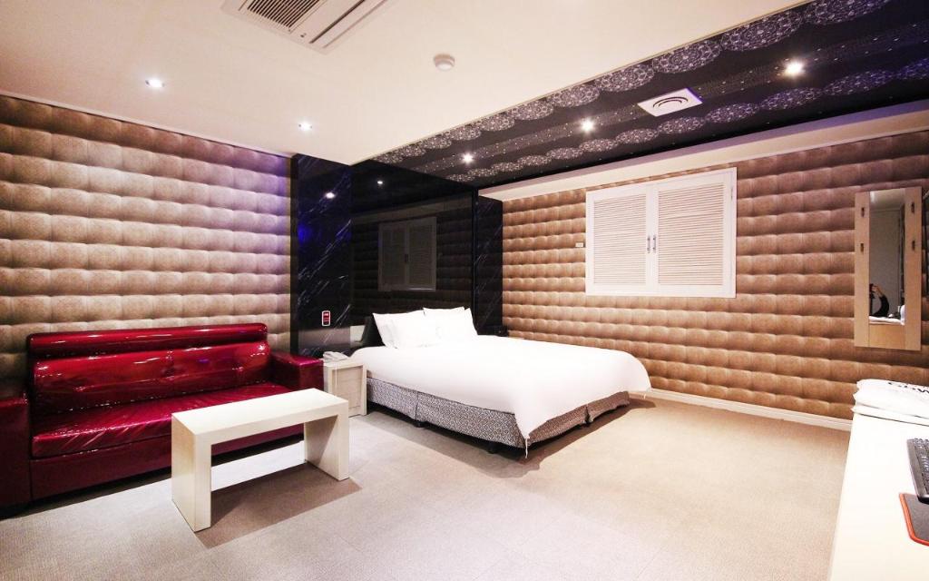 Potato Motel 14/63