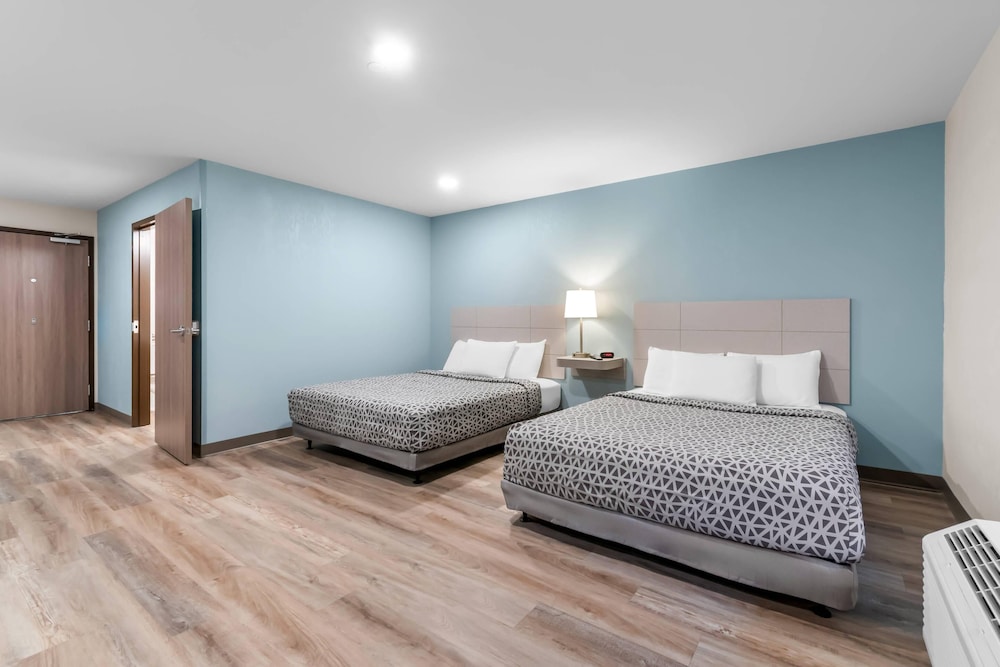 WoodSpring Suites Harrisburg Carlisle 20/51