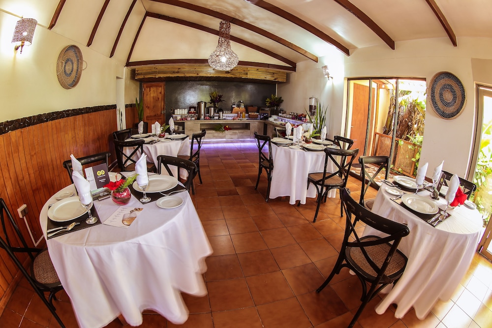 Easter Island Eco Lodge Ex Hotel Rapa Nui 57/75