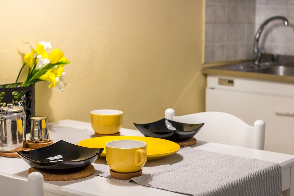 Kahlua Hotel Apartments 34/40