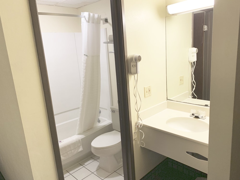 Motel6 McGraw, NY - Cortland 19/60