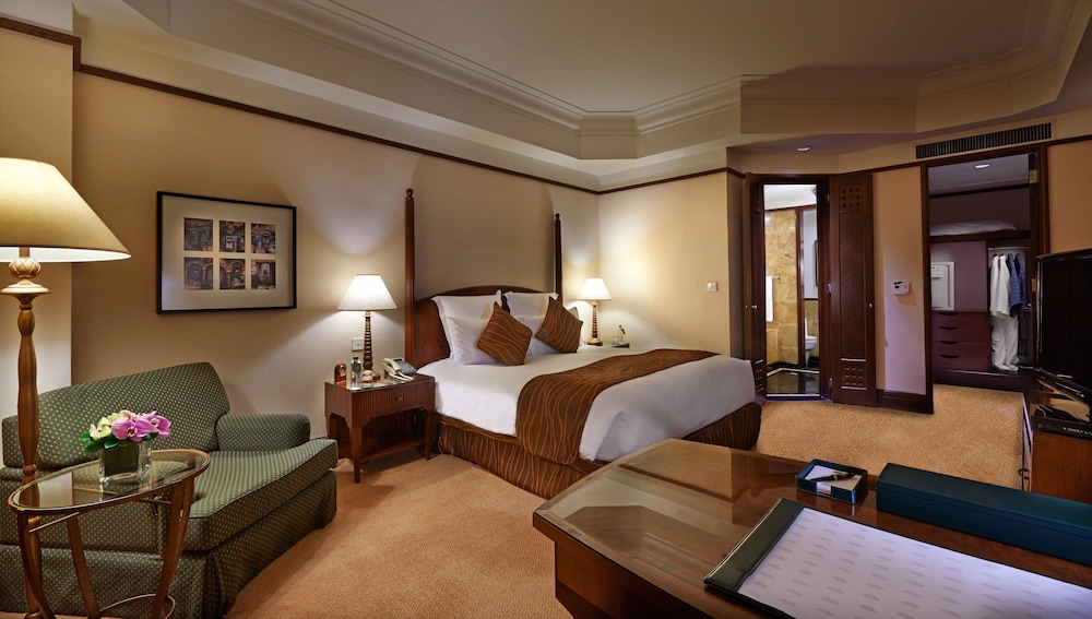 Mandarin Oriental Kuala Lumpur 23/83