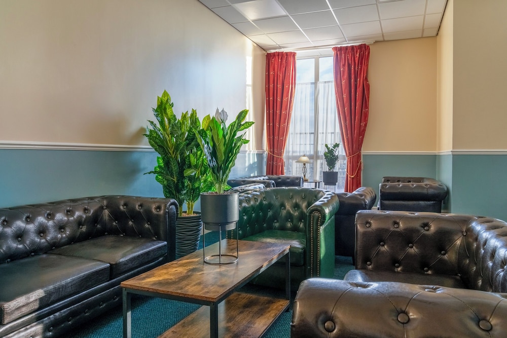 Grand Hotel Scarborough 36/72