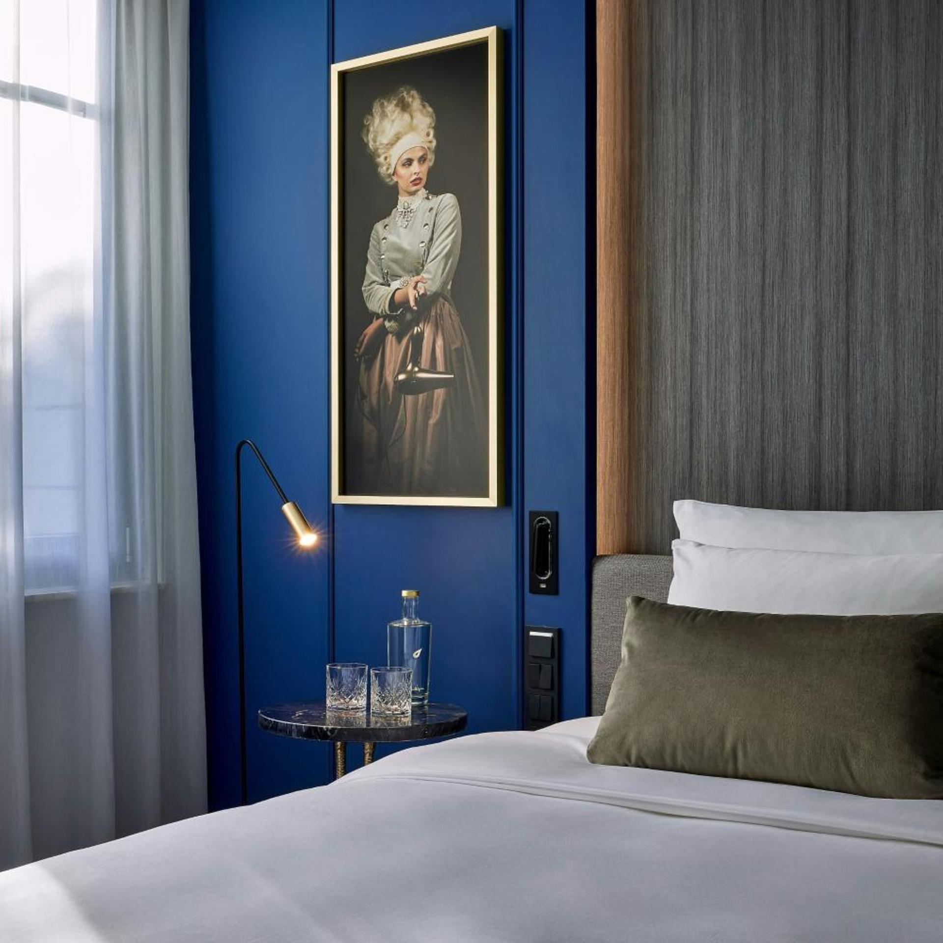 غرفة بسرير كوين بشرفة، Hotel Luc Autograph Collection 4/6