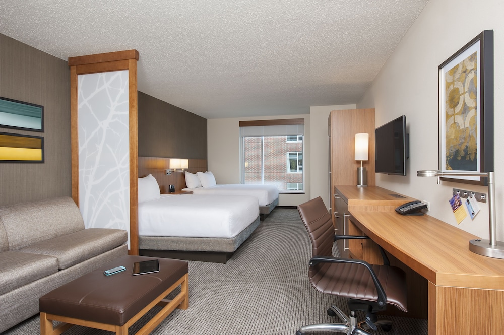 Hyatt Place Champaign-Urbana 7/58