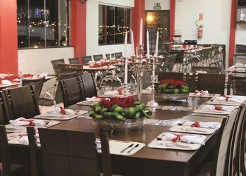 LA VITRE HOTEL 20/30