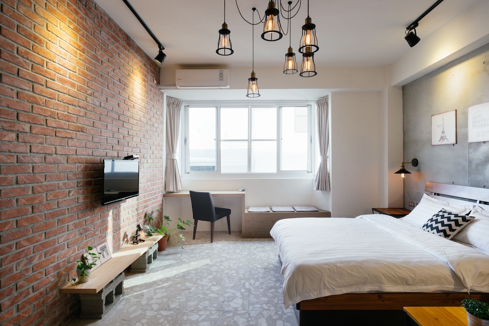Mutter Apartment 11/50