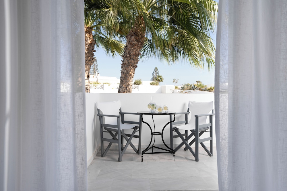 Santorini Kastelli Resort 72/73
