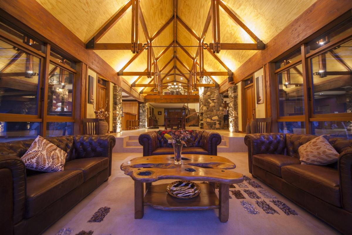 STONEFLY LODGE 6/20
