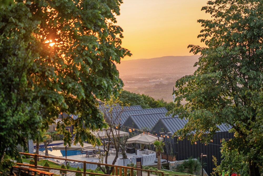 Alya Kartepe Villa Hotel 30/50