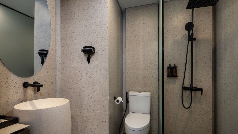 Myze Hotel Waingapu 33/35