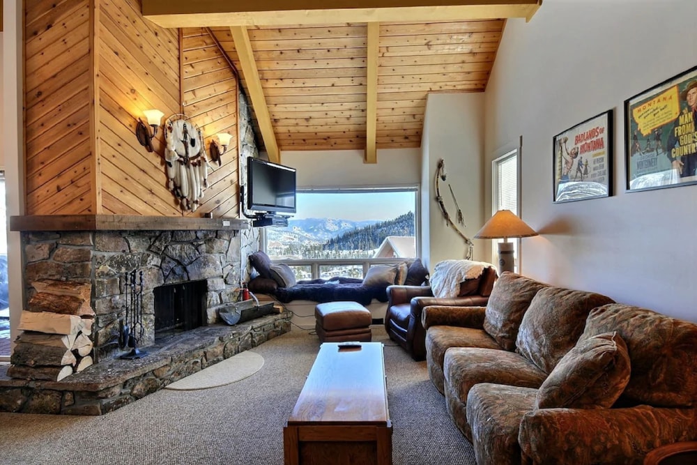 VACATION RENTALS BY BIG SKY RESORT 13/34