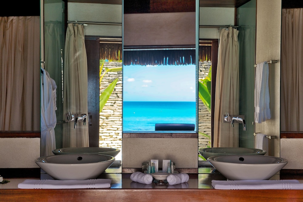 Hotel Kia Ora Resort and Spa 50/50