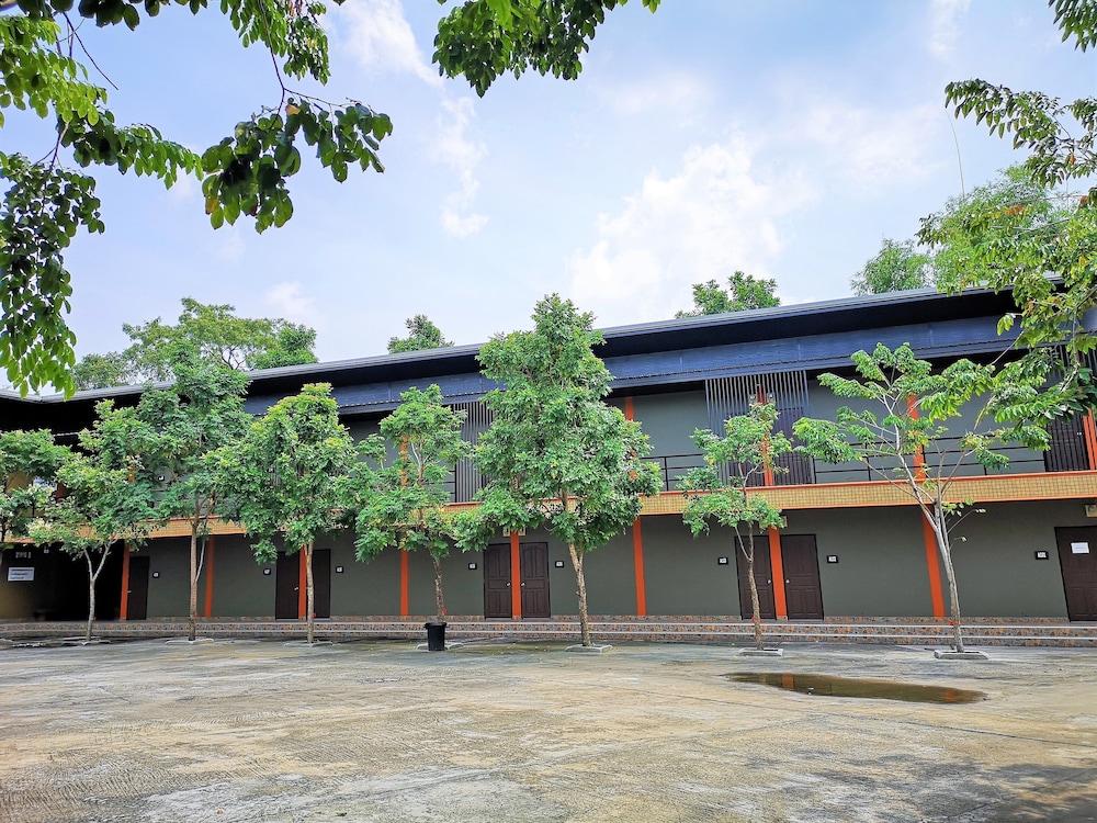 Huaisai Hotel 33/34