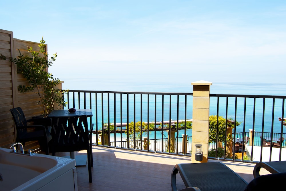 Hotel Rocca della Sena 46/51