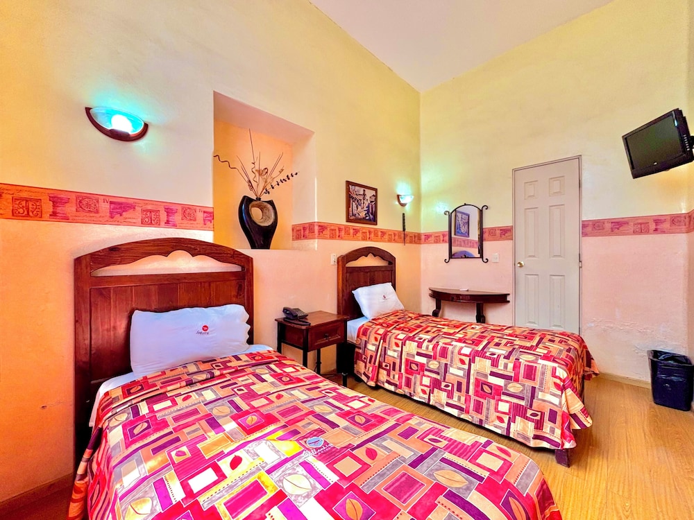 ROOM, DOUBLE BED