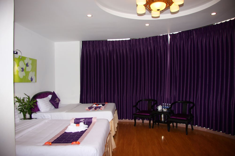 Carnosa Hotel 7/65