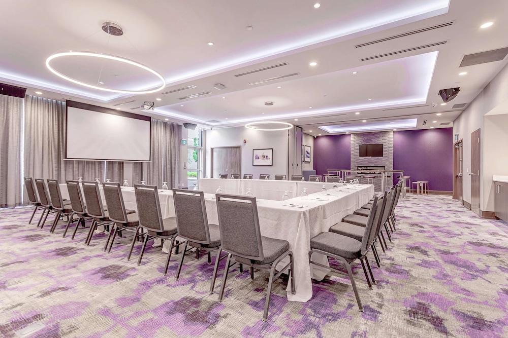 Home2 Suites By Hilton Toronto/Brampton On 65/74