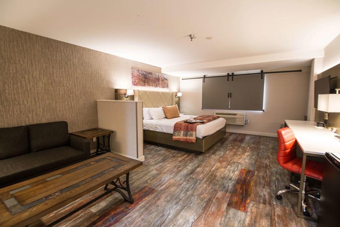 Empeiria High Sierra Hotel 16/50