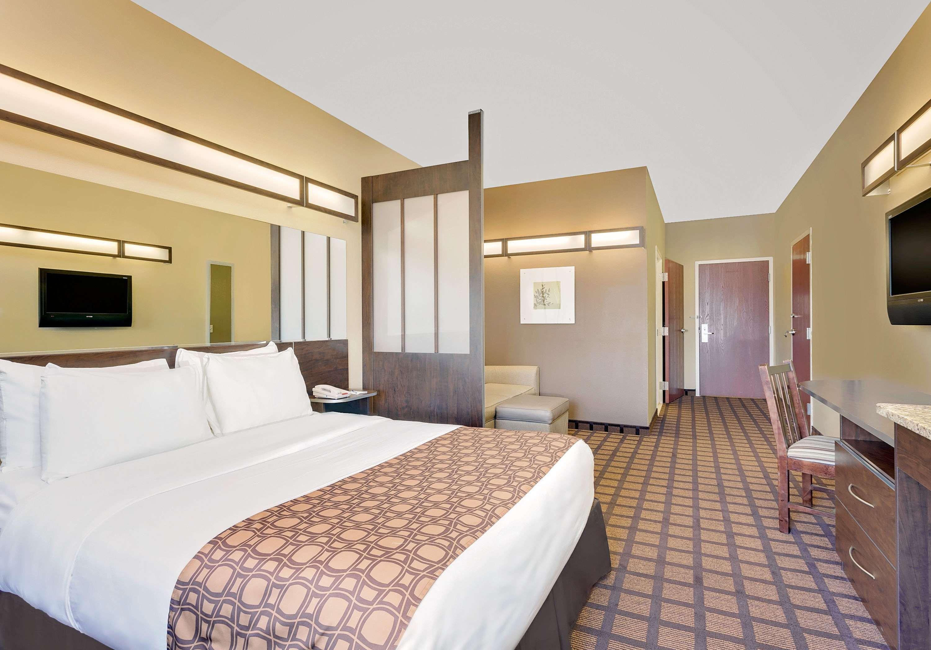 Microtel Inn & Suites by Wyndham Perry 9/20