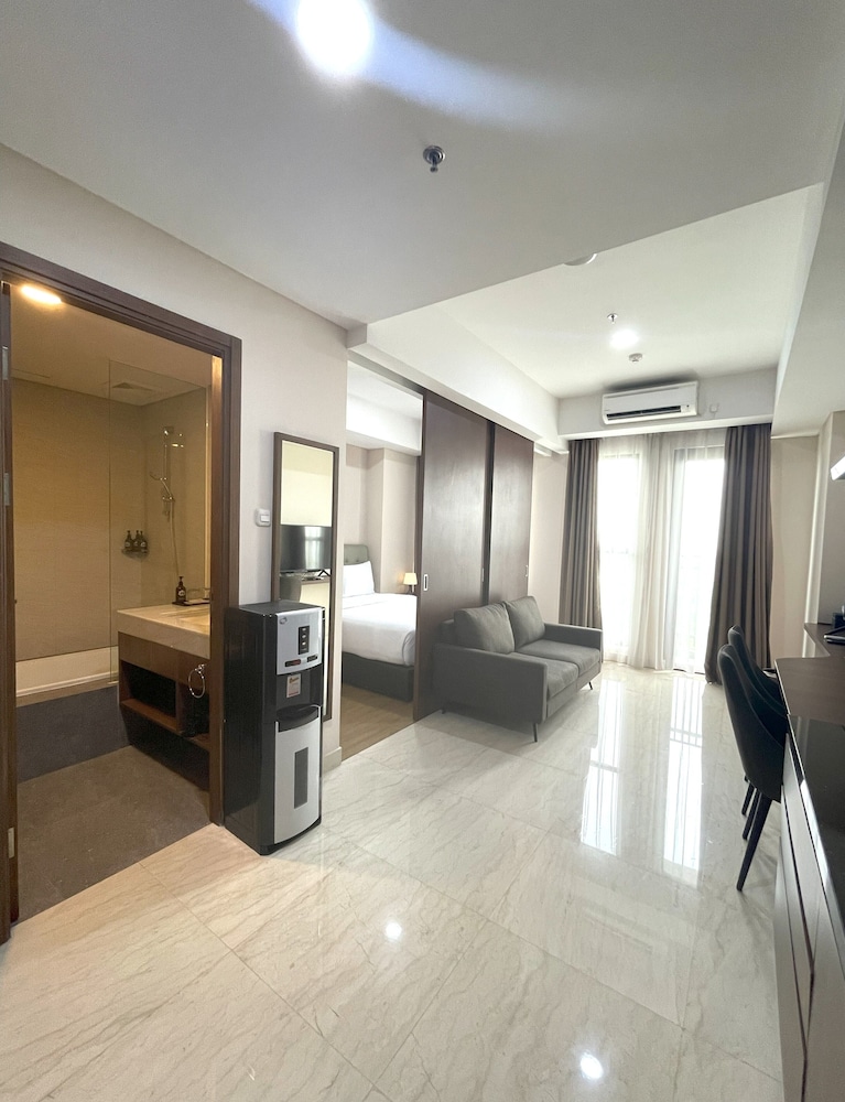 Kawana Golf Residence 19/60