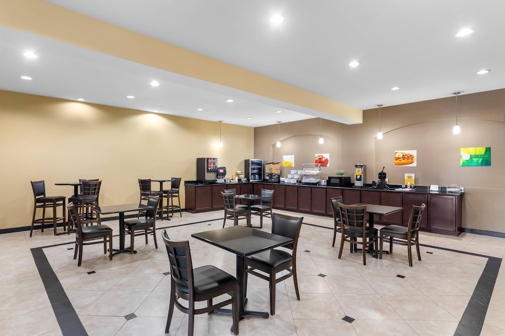 Quality Inn & Suites - Marlin 43/56