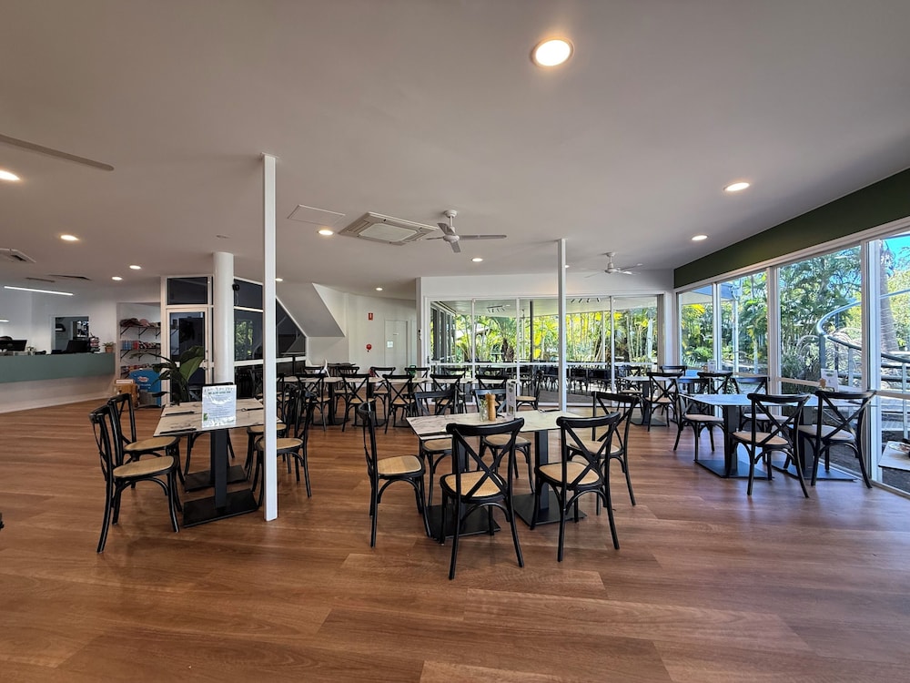 Kellys Beach Resort 31/49