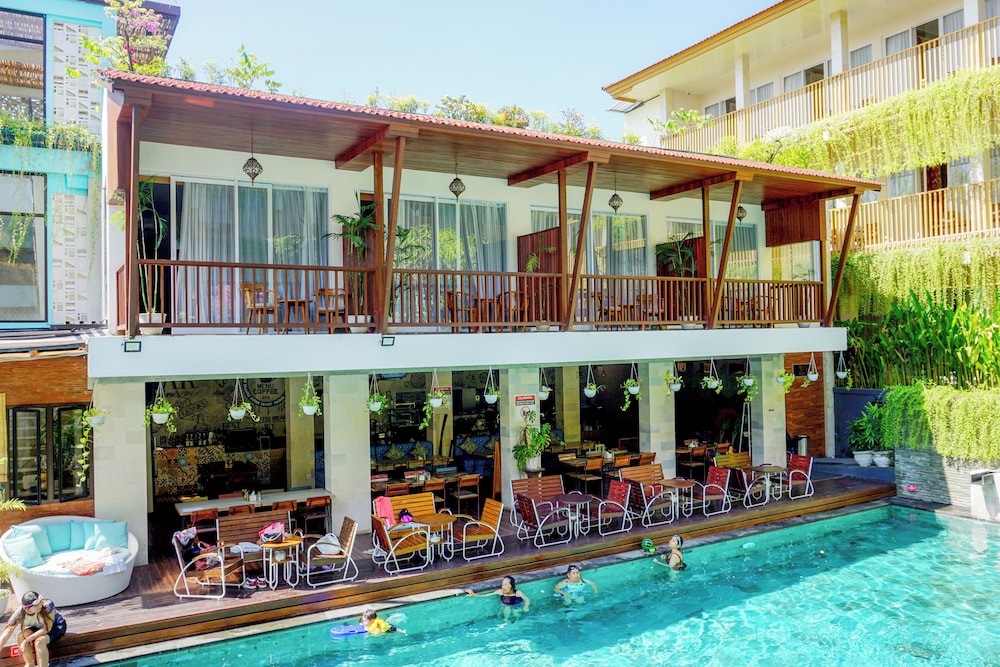 Graha Socio Hotel 2/56