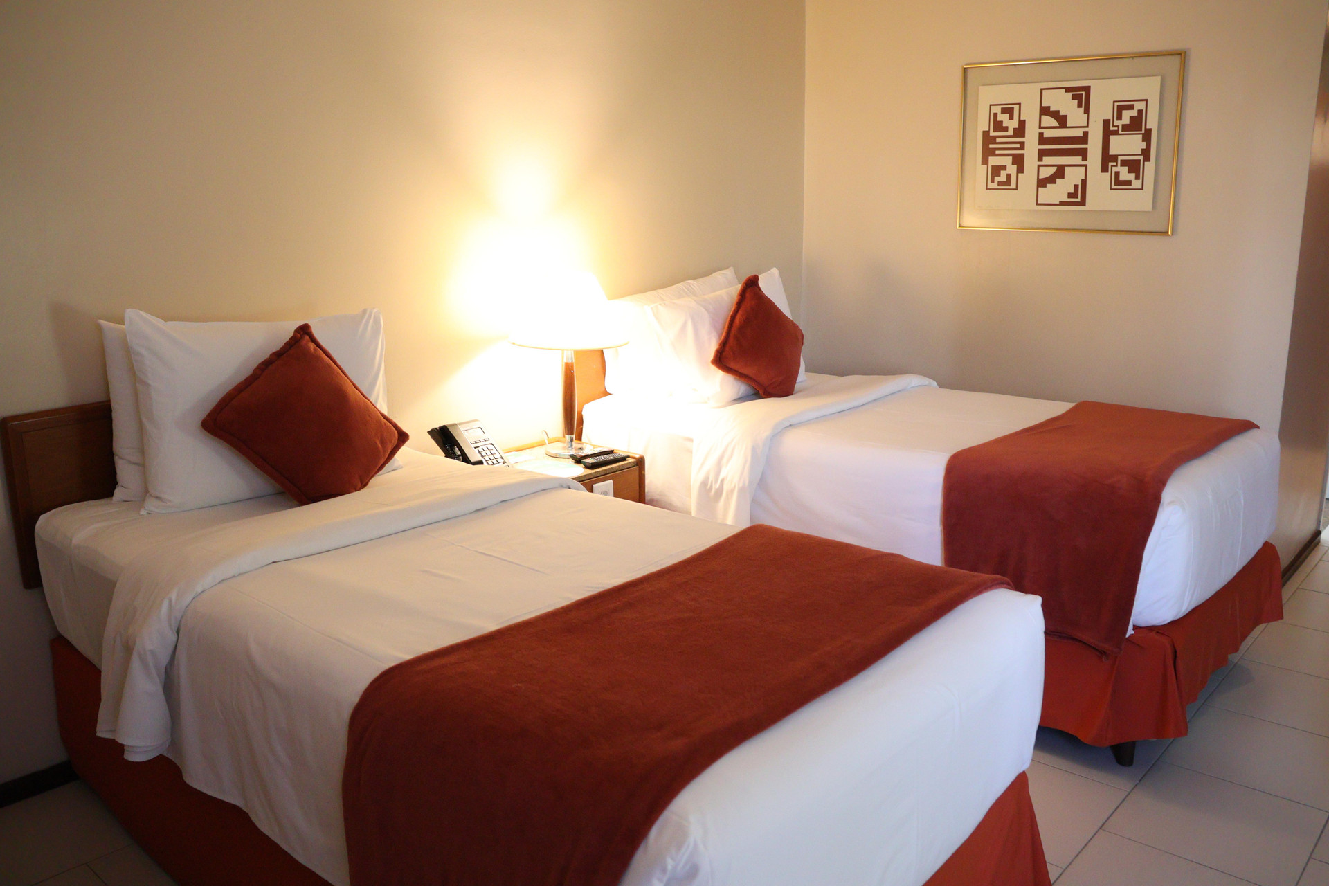 Standard, Twin Beds, with View