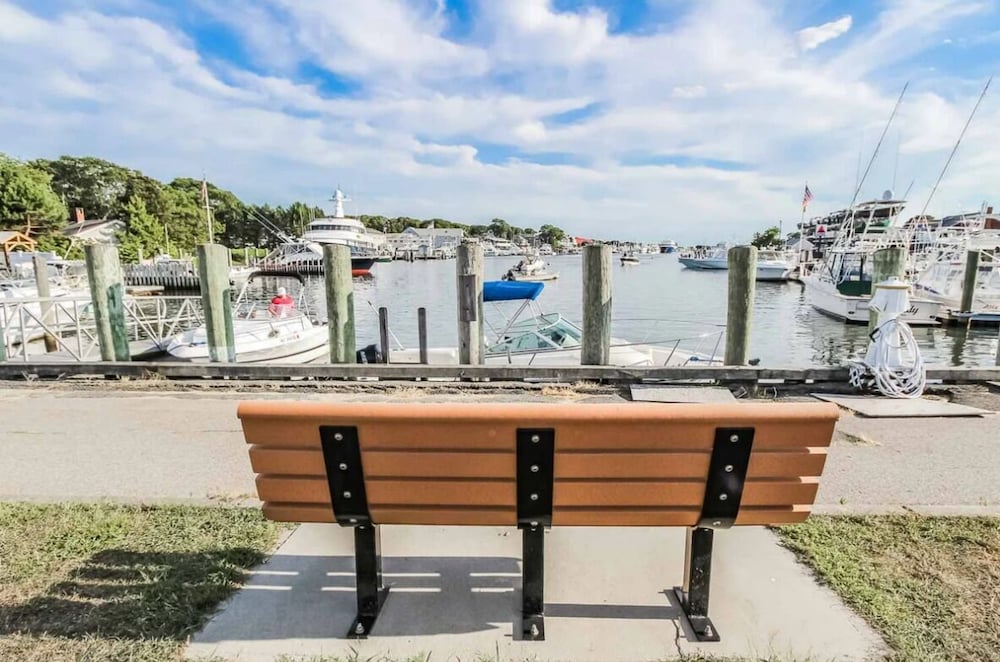 Innseason Resorts Harborwalk 46/50