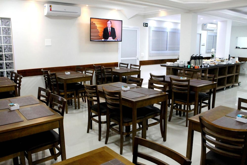 Avare Plaza Hotel 37/44
