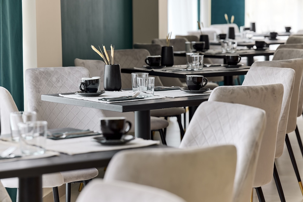 Athenarum Portus Life & Style Hotel Piraeus 50/58