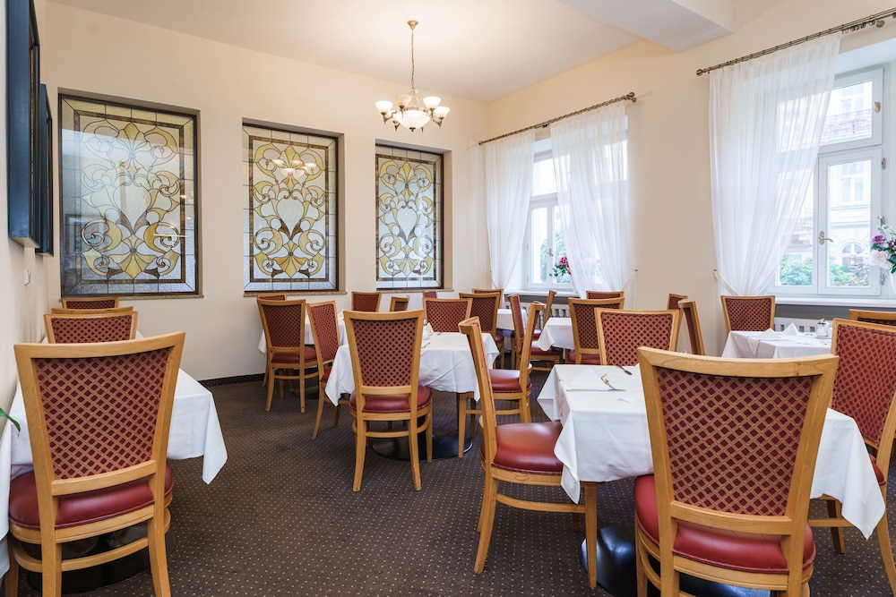 Spa Hotel Anglicky Dvur 42/50