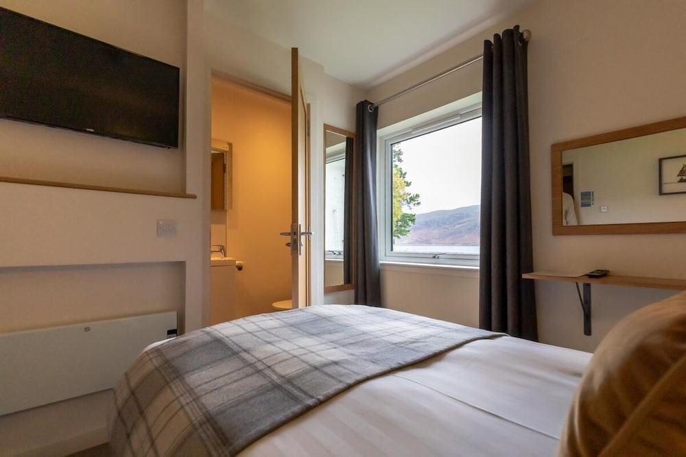 Economy, Twin Beds, Loch View