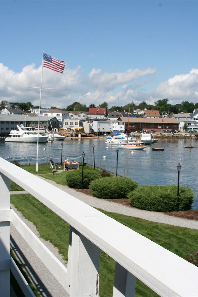 Boothbay Harbor Inn 62/69