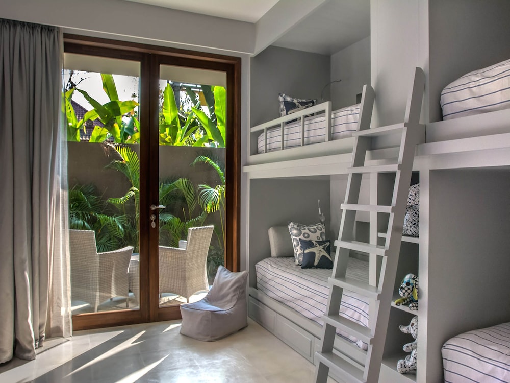 Seseh Beach Villas 14/50