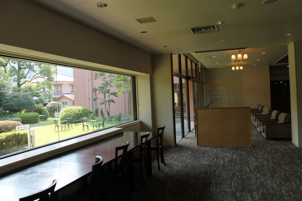 Beppu Housensou 33/42