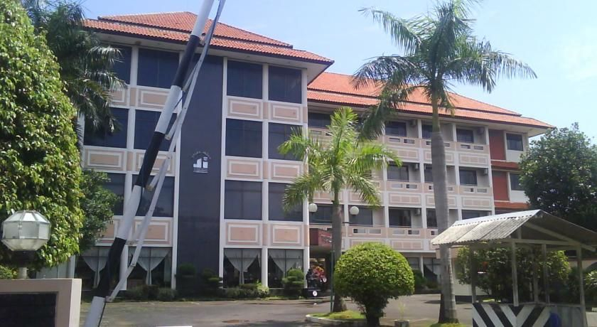 Jepara Indah Hotel 2/10
