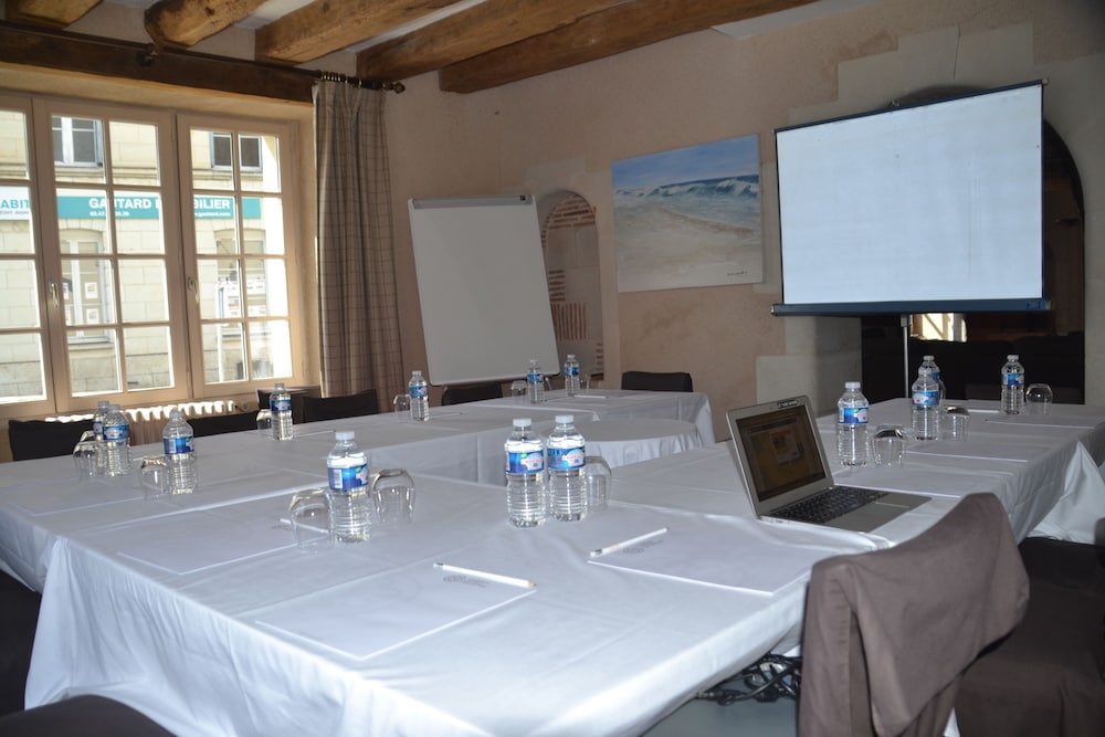 RELAIS DE LA MOTHE 33/42