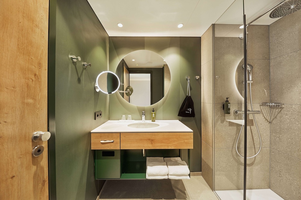 H+ Hotel Eschborn 42/43